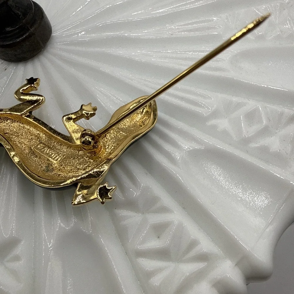 Vintage Brooch Gold Tone & Black Enamel LIZARD Rhinestones Green‎ Eyes Glam Pin